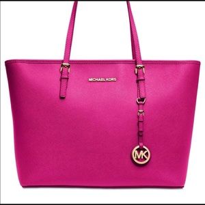 Raspberry micheal kors bag